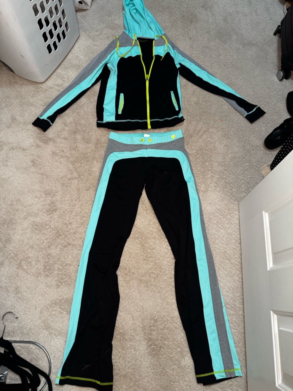 Trina Turk Black & Aqua Women’s Two-Piece Active Pants and Hoodie Set